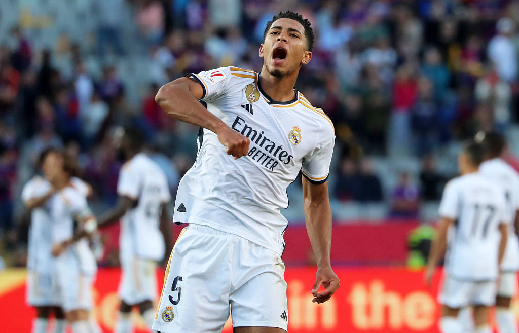 西甲半场：布坎南世界波破门，比利亚雷亚尔暂1-0赫塔菲（西甲半场战报：布坎南精彩远射建功，比利亚雷亚尔暂1-0领先赫塔菲）