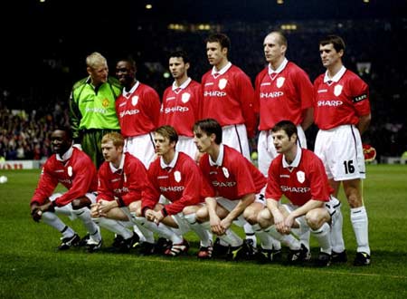 球迷领袖怒斥穆帅：厚颜无耻议论对手，对本方粗野动作装瞎！（球迷领袖怒批穆帅：肆意评点对手，对己方粗暴犯规却选择性失明）