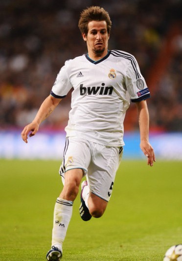 中超：北京国安主场2-1击败梅州客家（中超联赛：北京国安主场2比1力克梅州客家）