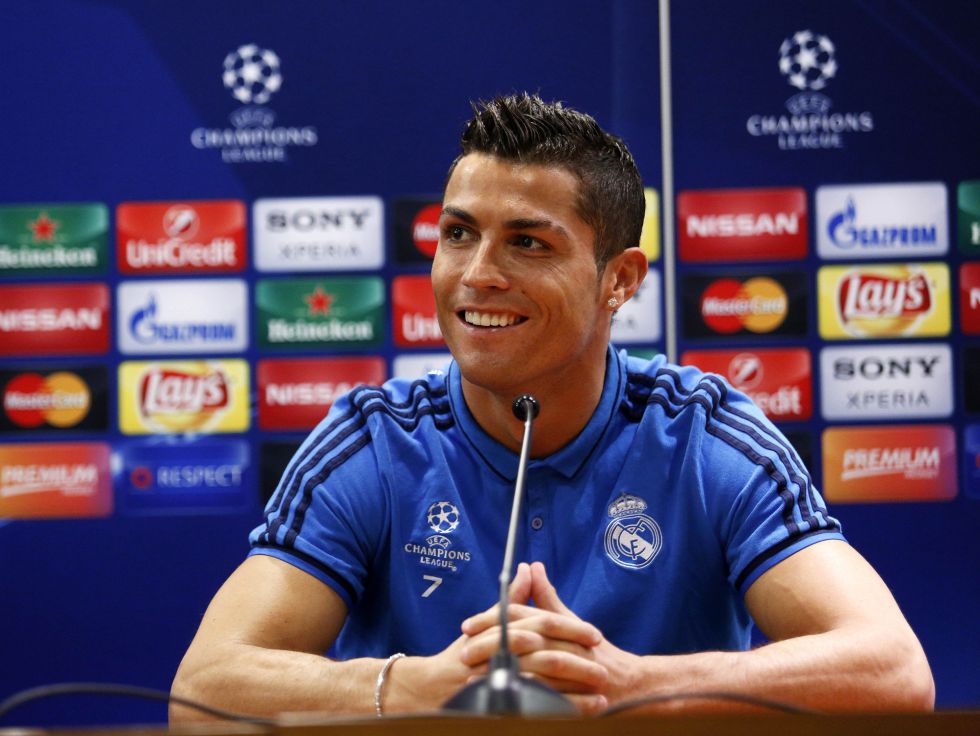 纳萨里奥：明年奋斗的目标，是在足协杯和中超取得更好的成绩（纳萨里奥：新赛季争取在足协杯和中超取得更佳战绩）